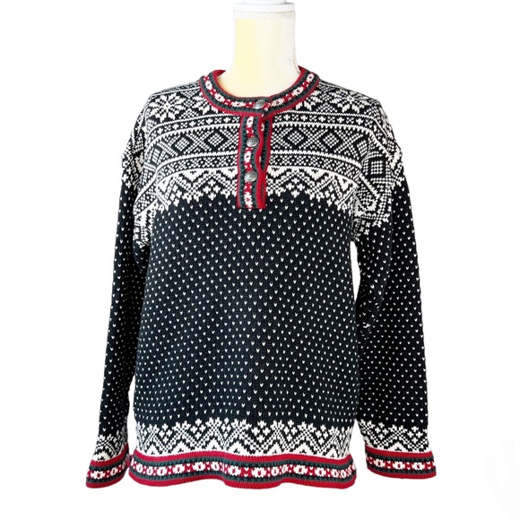 L.L. Bean Sweater Kingfield Fair Isle Size Medium Black Red Nordic Snowflake EUC - Picture 1 of 12